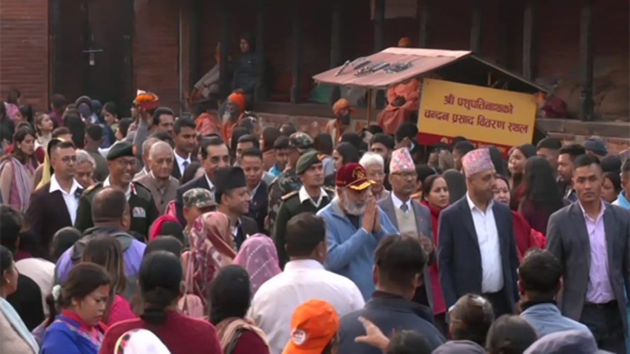 Six former Indian Army chiefs perform special Pooja at Pashupatinath Temple in Kathmandu News In Hindi