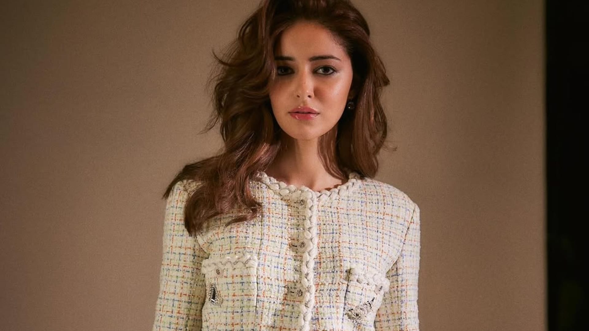 Kesari Chapter 2 Ananya Panday Father Chunky Panday Fashion sense is Questionable But I Do Borrow?