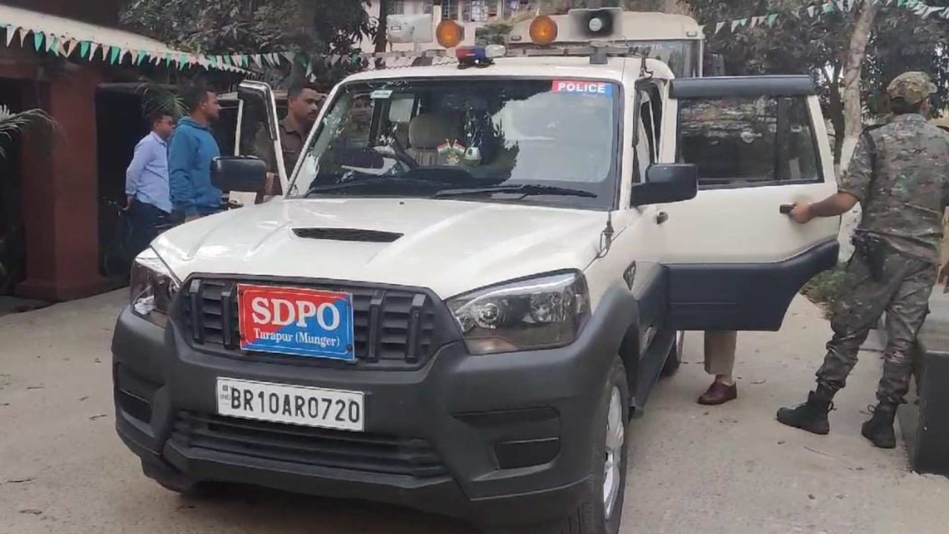 Bihar News: young man shot woman illicit relations love affair with father munger bihar police bhagalpur bihar
