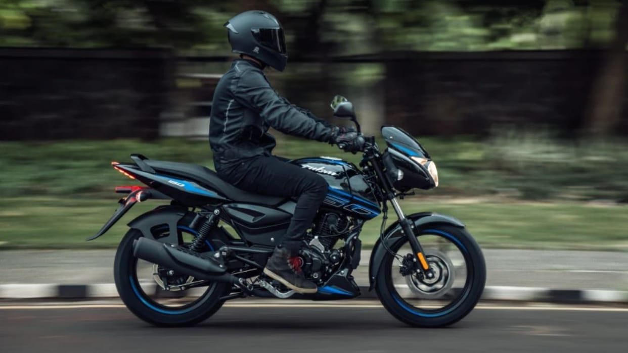 How to Stay Warm on Bikes and Auto-Rickshaws During Winter Riding Tips