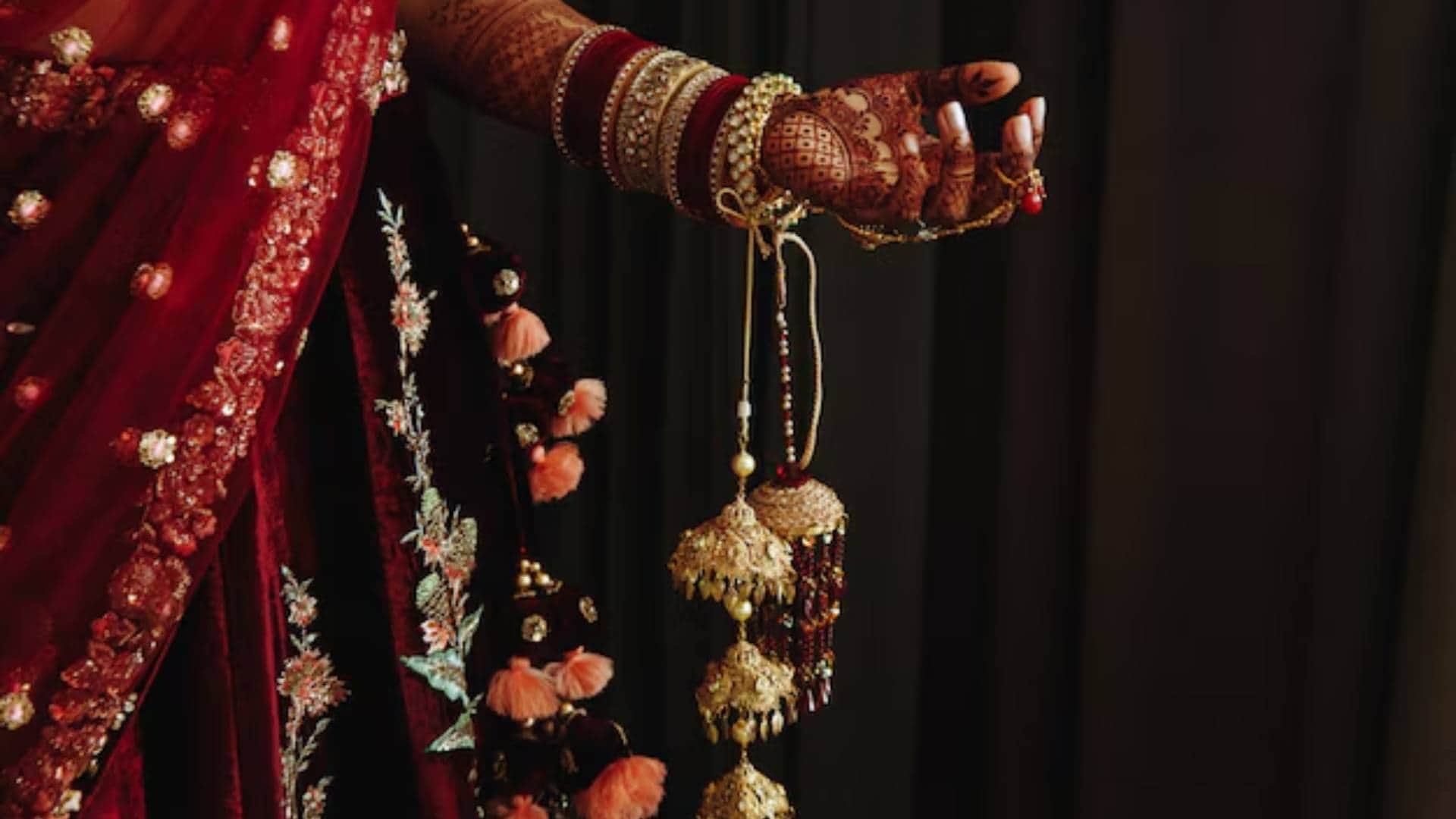 If you want to make the bridal look royal, then include these accessories from nose ring to waistband