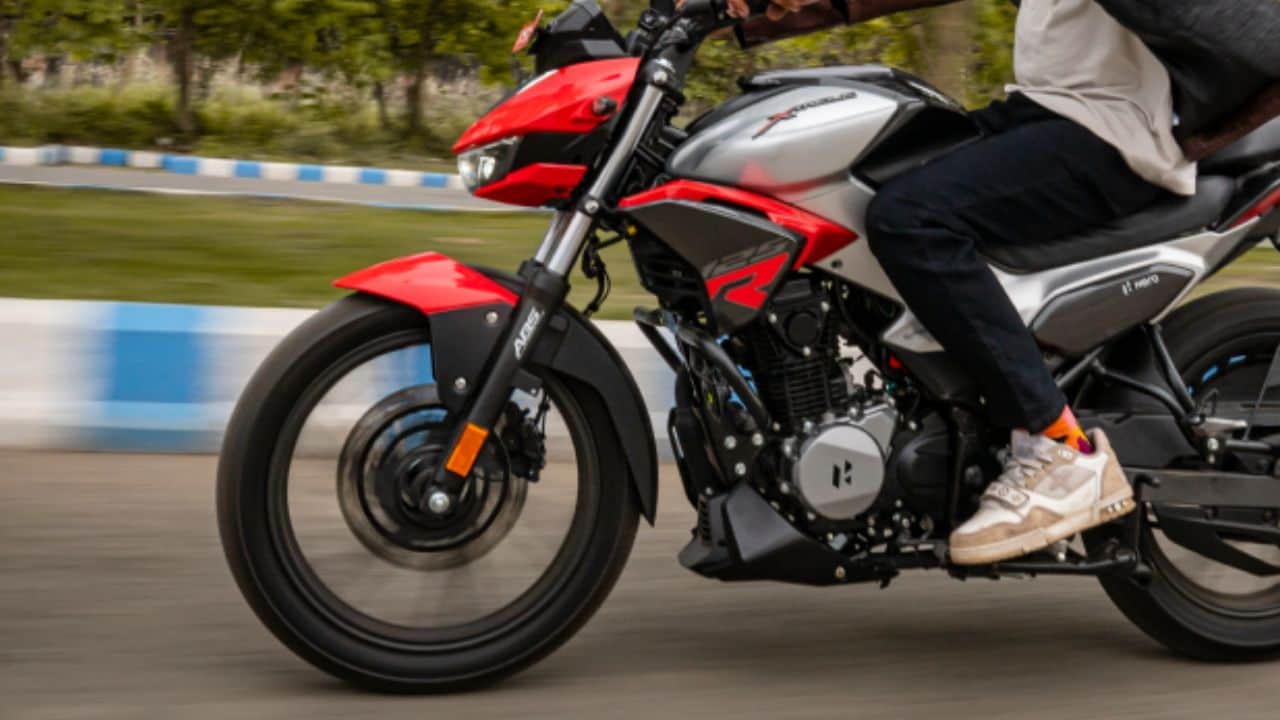 Bike Skidding Alert: What mistakes can cause you to skid while riding a bike chalte time skid hone ke karan