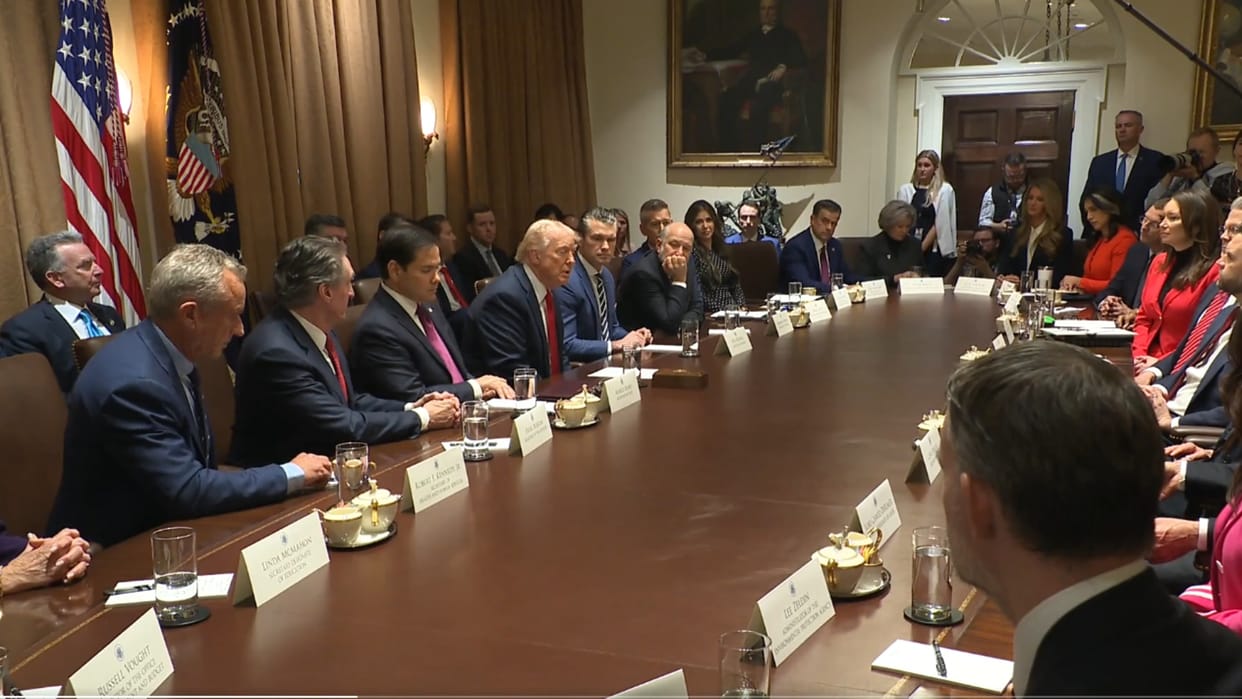 'I never comment on that,' donald Trump when asked if he would bar China from taking over Taiwan News in hindi