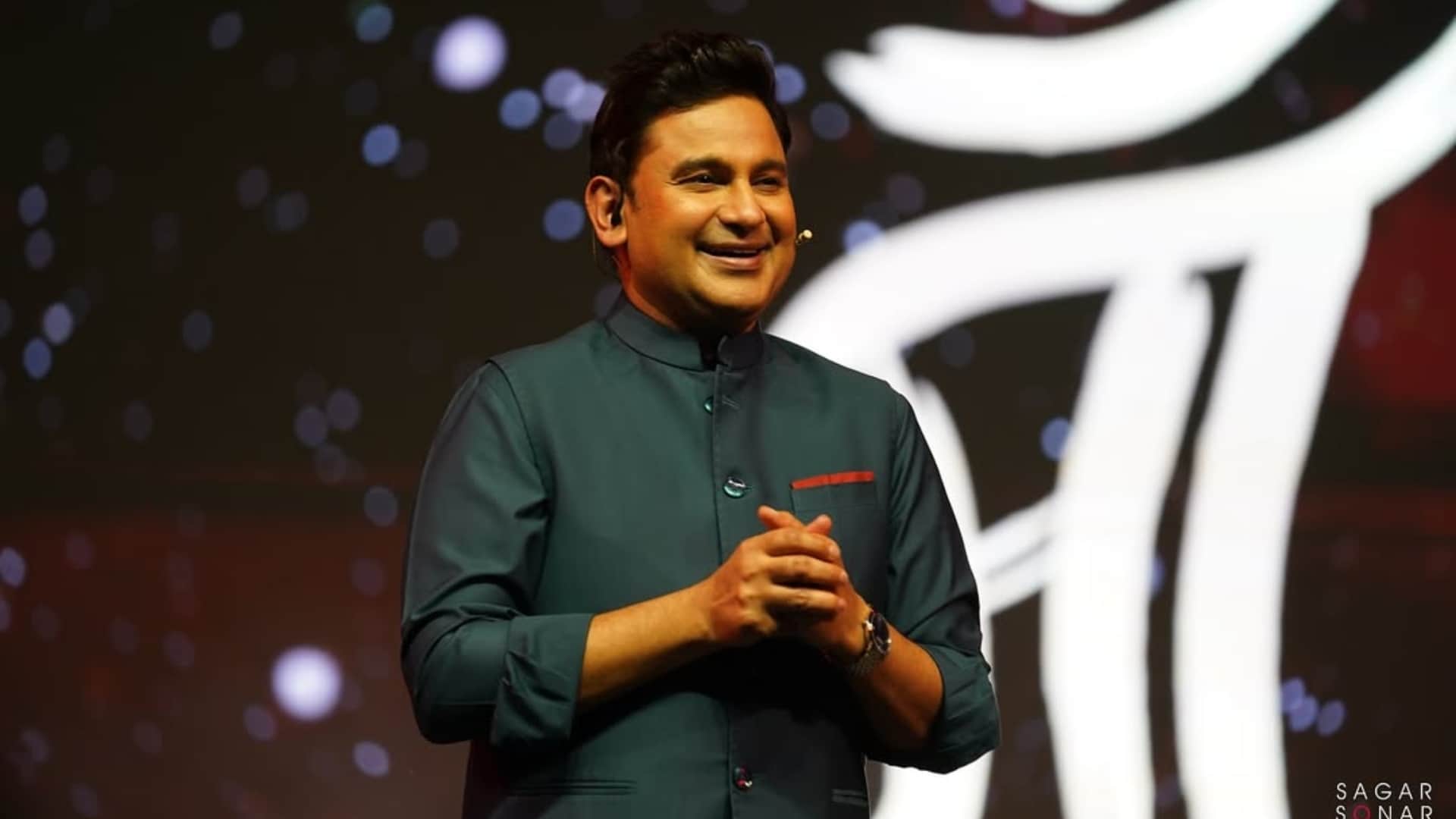 manoj muntashir birthday know about his life from ek villain success to adipurush controversy