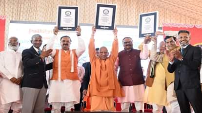 CM Yogi said: Opposition remained negative, left no stone unturned to defame Mahakumbh