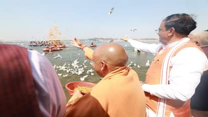 CM Yogi said: Opposition remained negative, left no stone unturned to defame Mahakumbh