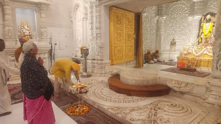 Ram Darbar Pran Pratishtha Today Auspicious 17 Minute Muhurat and Its Significance