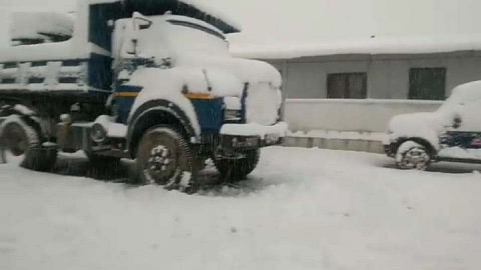 Heavy snowfall in Darma and Vyas valley in dharchula pithoragarh
