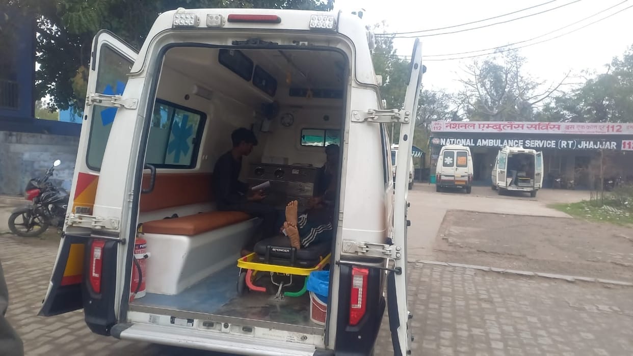 Two bikes collided head-on in Jhajjar; two youths died, one critical
