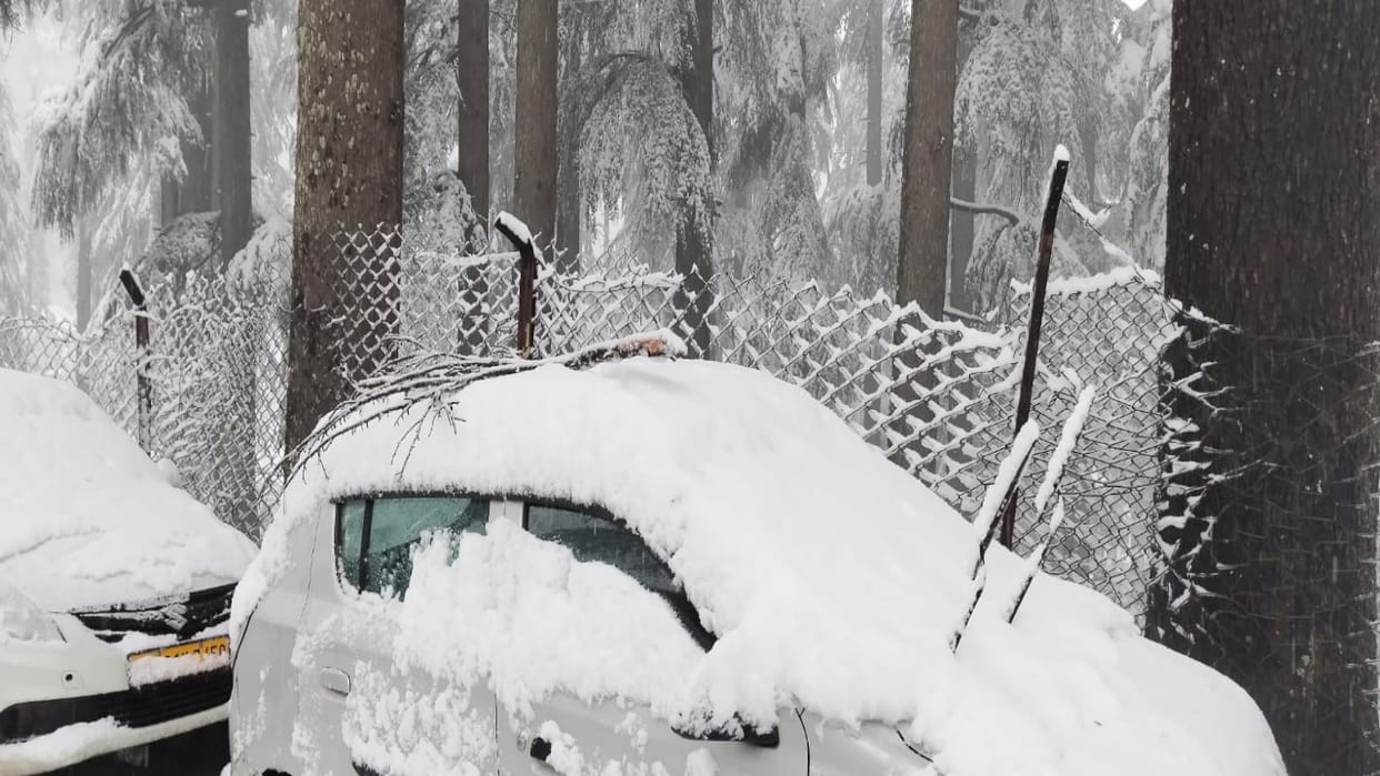 Himachal Weather: Orange alert for heavy rain and snowfall in five districts today, know how the weather will