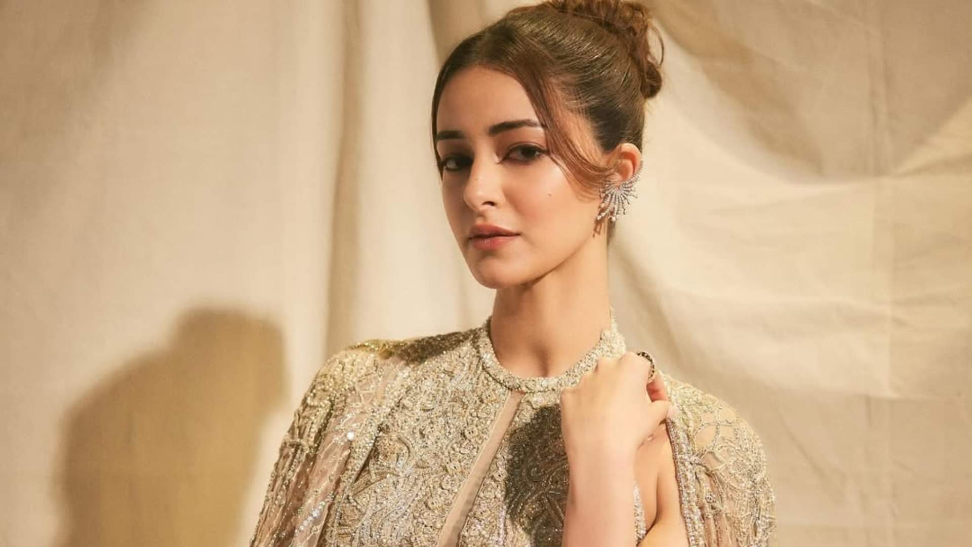 Ananya Panday says she would love to play Kareena Kapoor Khan Deepika Padukone roles