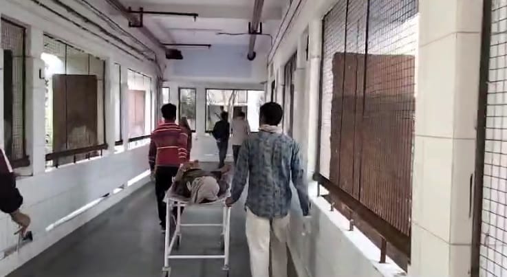 Body of middle aged man found in district hospital police kept it in mortuary teams are busy in identificatio