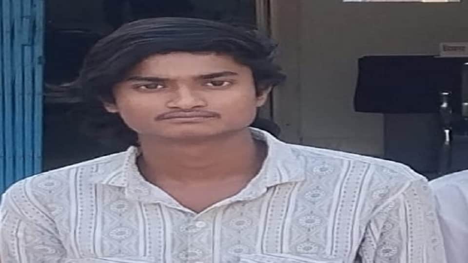 पुलिस की गिरफ्त में आरोपी