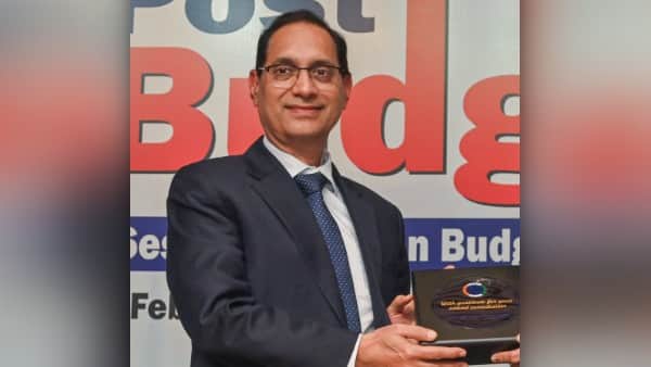 New SEBI Chief Tuhin Kanta Pandey Odisha Cadre IAS Education salary profile in hindi