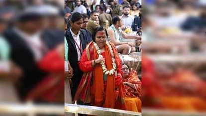 उज्जैन महाकाल दरबार पहुंचीं उमा भारती।