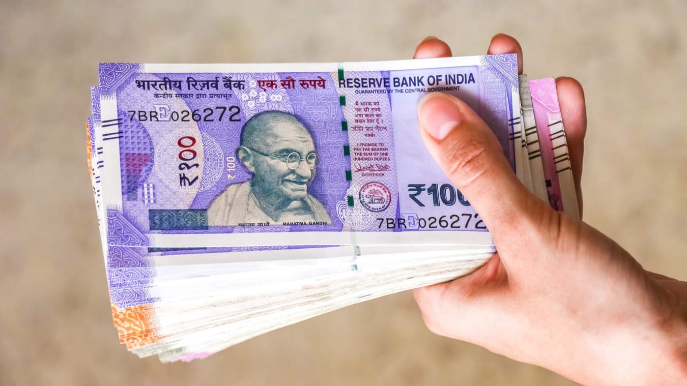 Bank Jobs 2025: Over 13 Co-operative Banks in Bihar Offer Clerk Posts with Salary Above 64,000, apply here