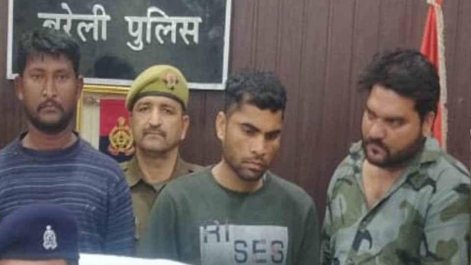 PAC constable killed his wife to marry his girlfriend In Bareilly See photos