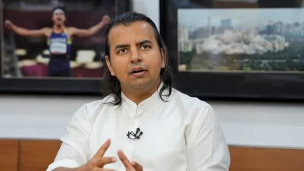 Electric two-wheeler manufacturer Ola Electric planning to lay off over thousand employees Claims Report