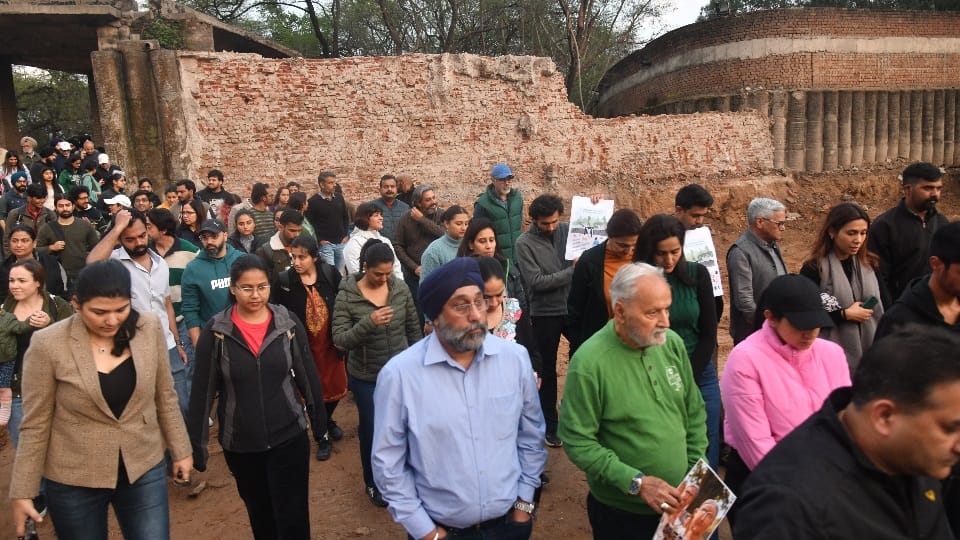 fight to save Rock Garden People took out march and expressed their anger