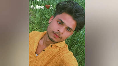 Dead body of a teenager found hanging from a tree in Kolhui village of Gorakhpur Gida police station