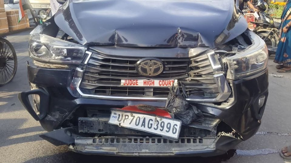 Allahabad High Court judge car collides with police escort vehicle in Deoria