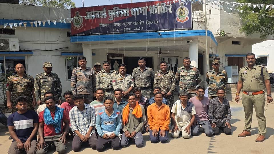 पुलिस की गिरफ्त में आरोपी