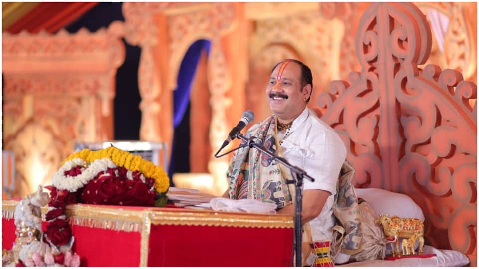 Apart from Indresh Upadhyay, this storyteller is also married see pictures in hindi