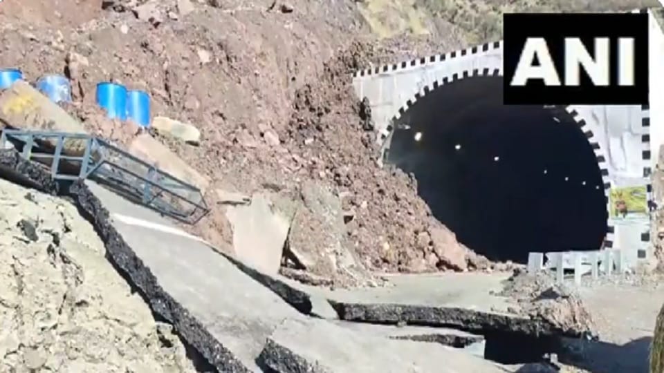 Jammu and Kashmir Ramban Tube 1 of Peerah-Kunfer Tunnel has been closed for traffic