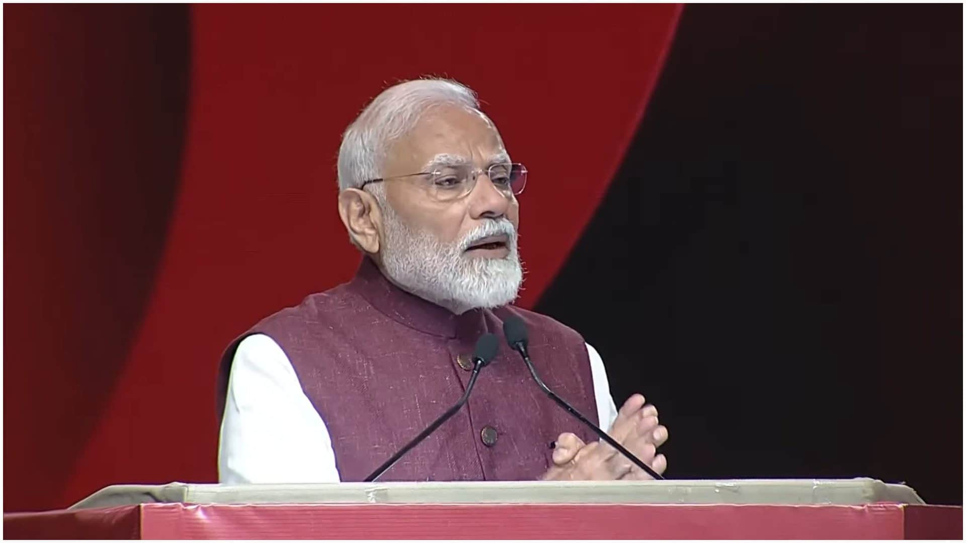 India is making a lot of positive news, world looking at it: PM Modi at New Delhi