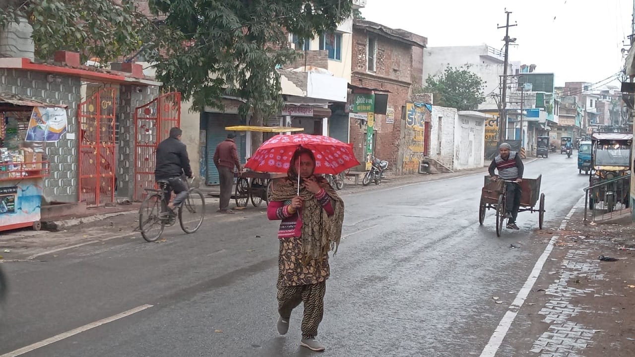 Heavy hailstorm along with rain in these districts including Lakhimpur Kheri