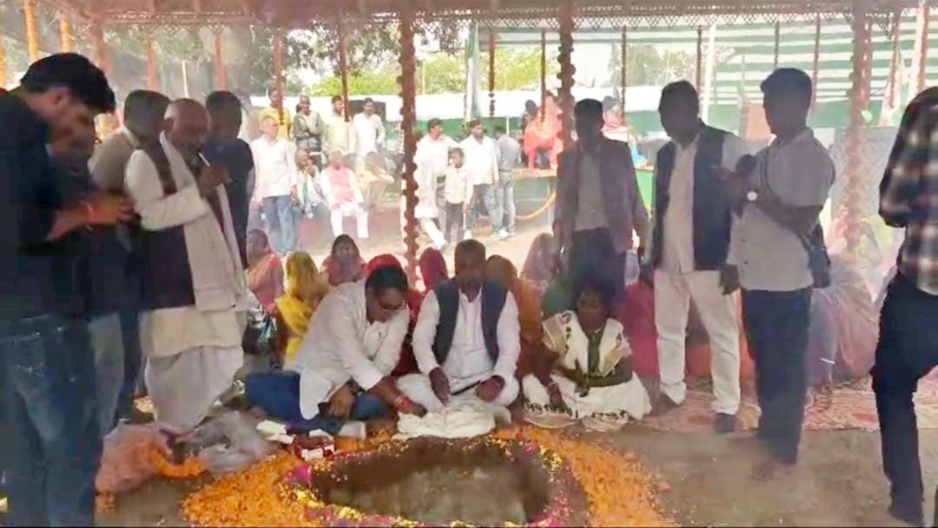 Vaishali: Chandrika Rai says No comment on Lalu Yadav's question; congratulated Nitish Kumar on his birthday