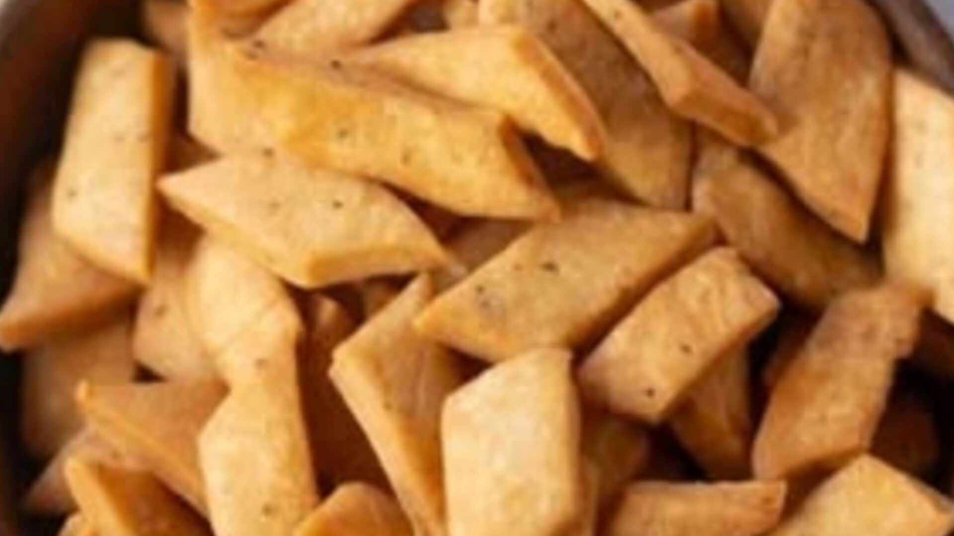 Holi Special Snacks 2024 Easy and Delicious Snacks Recipes for Holi Celebration News in Hindi