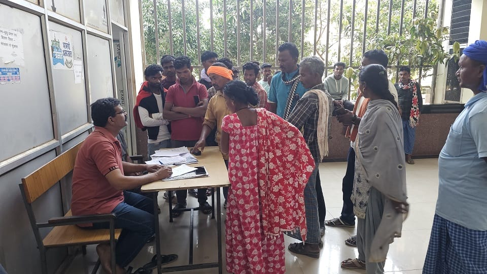 Two people died in two road accidents mourning in family in Jagdalpur