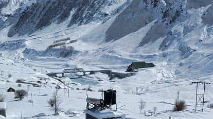 Himachal Weather Today: हिमाचल प्रदेश में सोमवार से भारी बारिश होने का येलो अलर्ट, लाहौल में 2 जगह गिरे हिमखंड Himachal Weather Forecast Today IMD Alert for Rain and Snowfall Lahaul Mausam News in Hindi