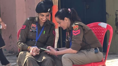 Photo Gallery of Haryana Local Body Elections voting continues