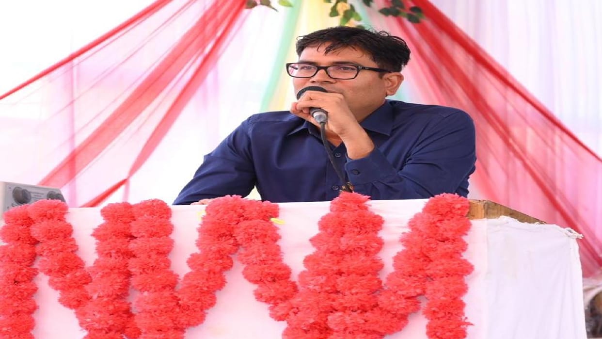 CG Finance Minister OP Choudhary inspired the students, said- make continuous efforts to achieve the goal