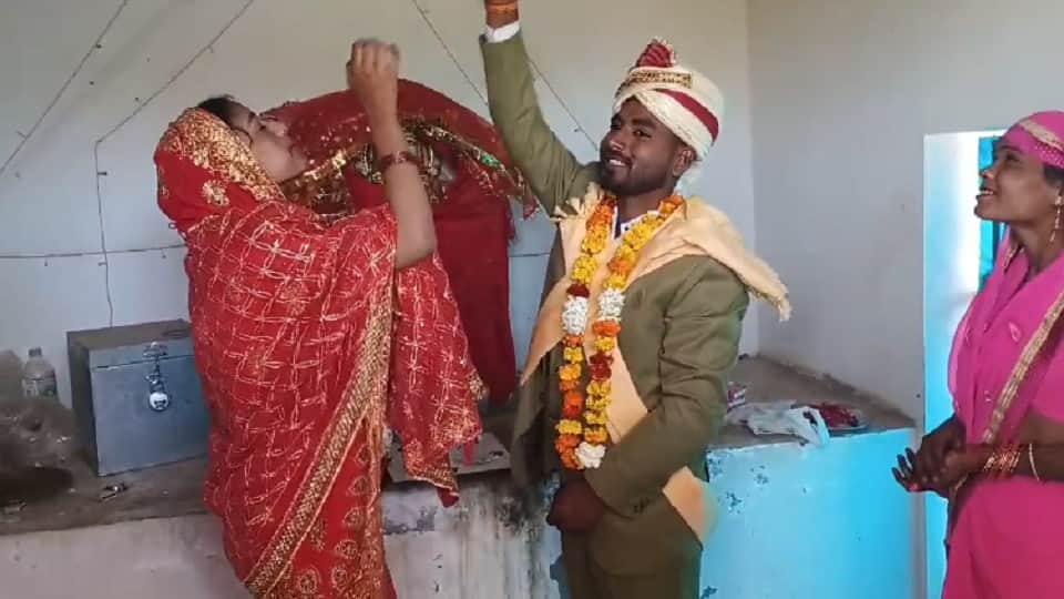 Bareilly girl left Islam and converted to Hinduism and married her lover