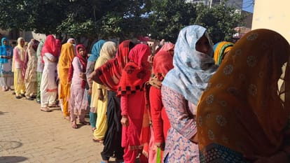 Photo Gallery of Haryana Local Body Elections voting continues