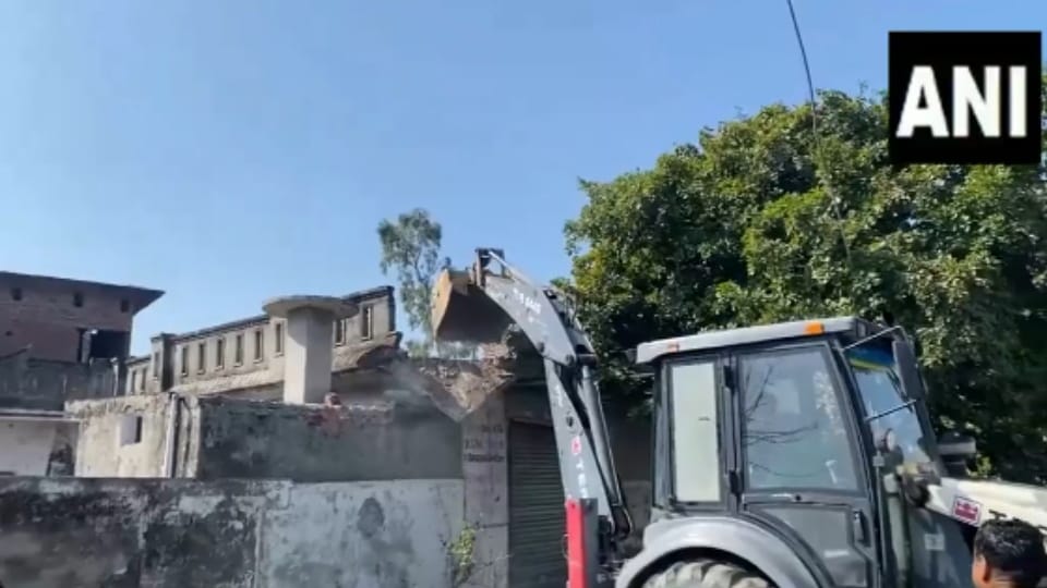 Drug smuggler house demolished with JCB in Jalandhar