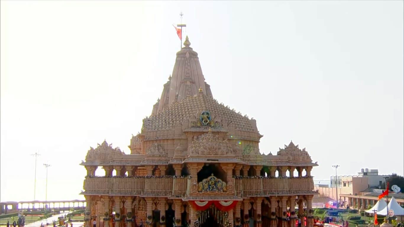 PM Modi Somnath Visit Photos Lord Shiva Temple Worship other programs in Gujarat know hindi news details