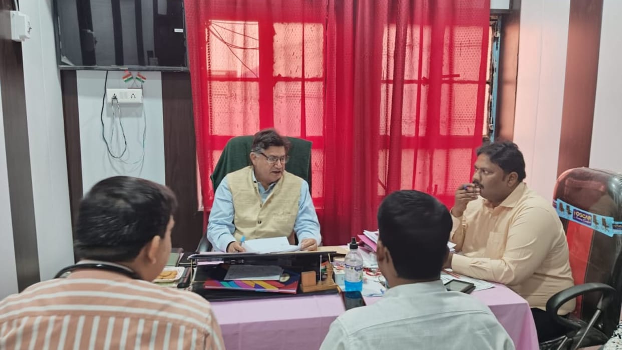 CMO takes action for negligence in delivery work stops salary of seven ANM