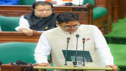 वित्त मंत्री ओपी चौधरी ने पेश किया बजट