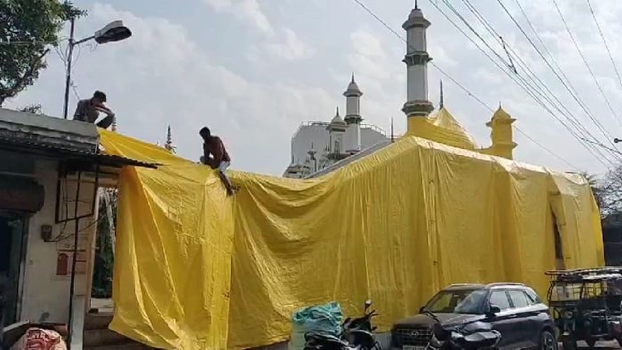 Religious places covered in Shahjahanpur on holi Laat Sahab procession