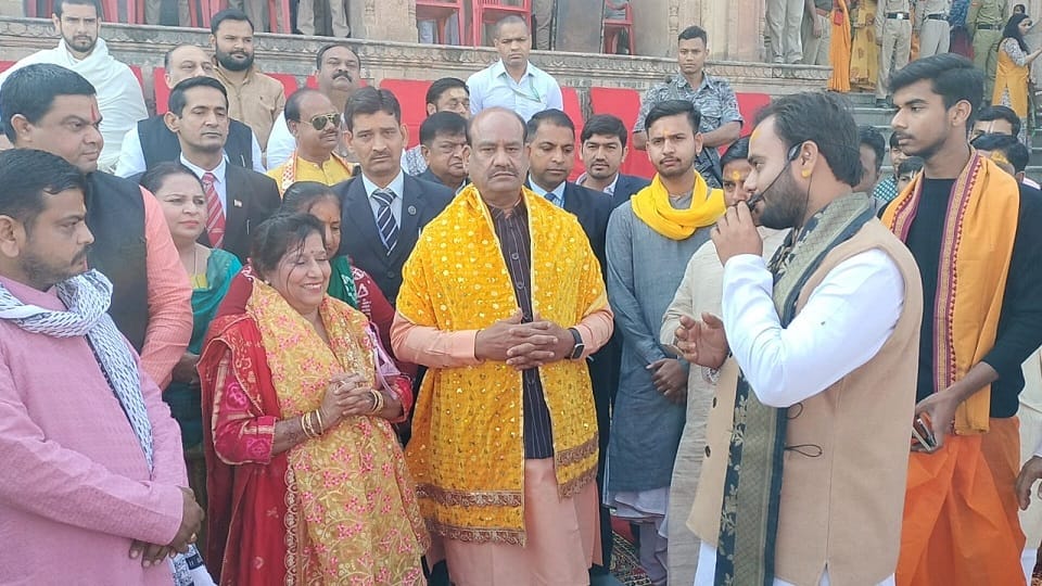 Lok Sabha Speaker Om Birla reached Vrindavan worshiped Yamuna Maiya