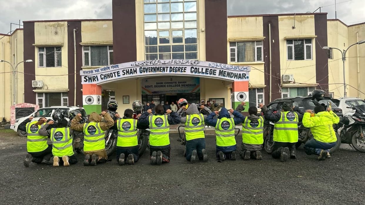 J&K: Women bikers reached Poonch regardless of rain and landslide; Rally concluded at Mendhar Degree College