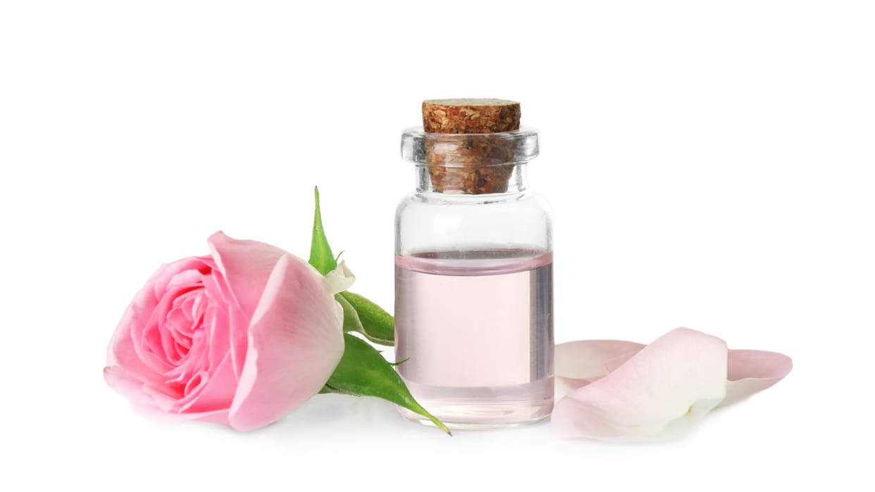 Rose Water Side Effect in hindi gulab jal lagane ke nuksan