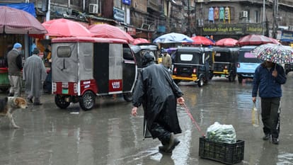श्रीनगर में भारी बारिश