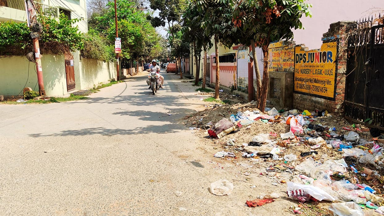 twenty thousand people dependent on pre-independence sewer and drinking water lines in varanasi