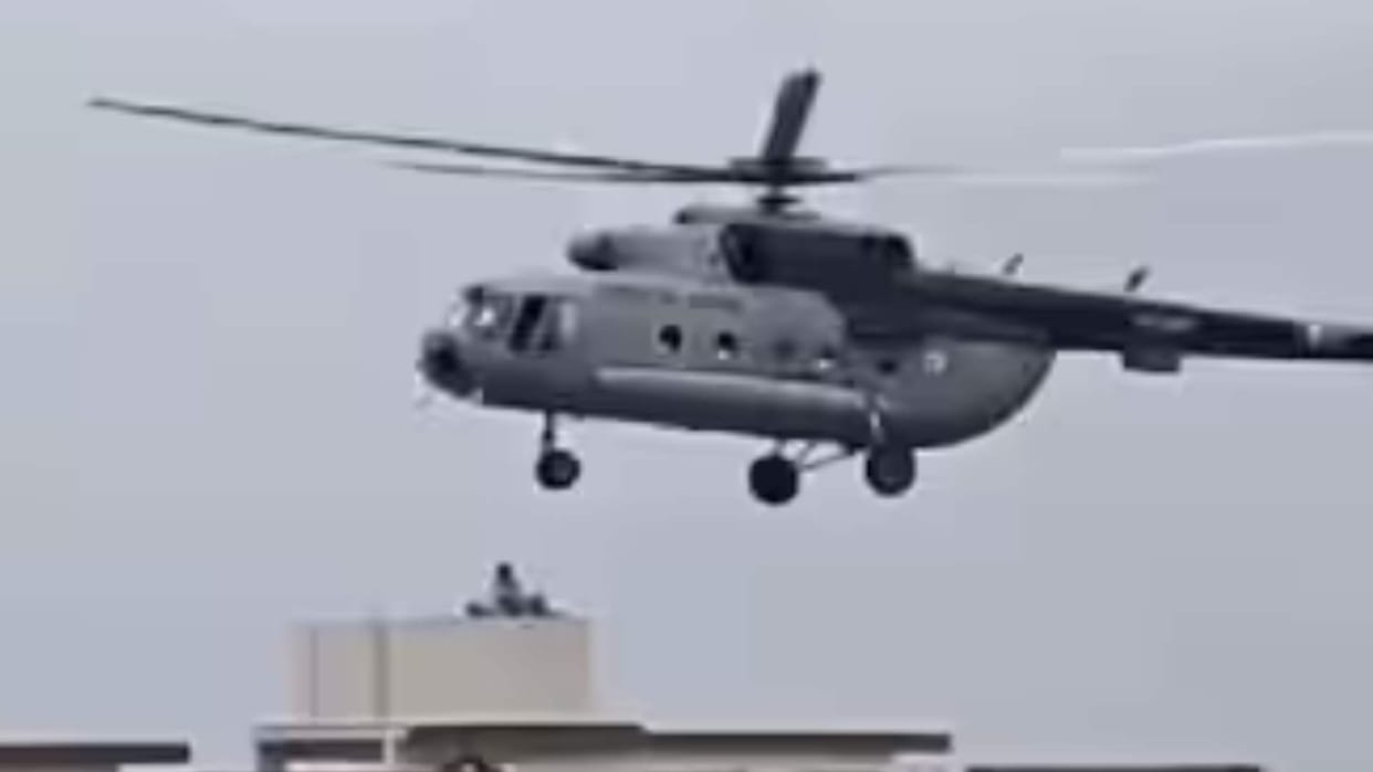 Viral News Helicopter came over the roof to deliver goods Video Goes Viral