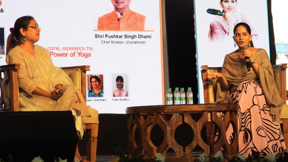 Katha vachak jaya kishori attends International Yoga Festival in rishikesh talked about religion